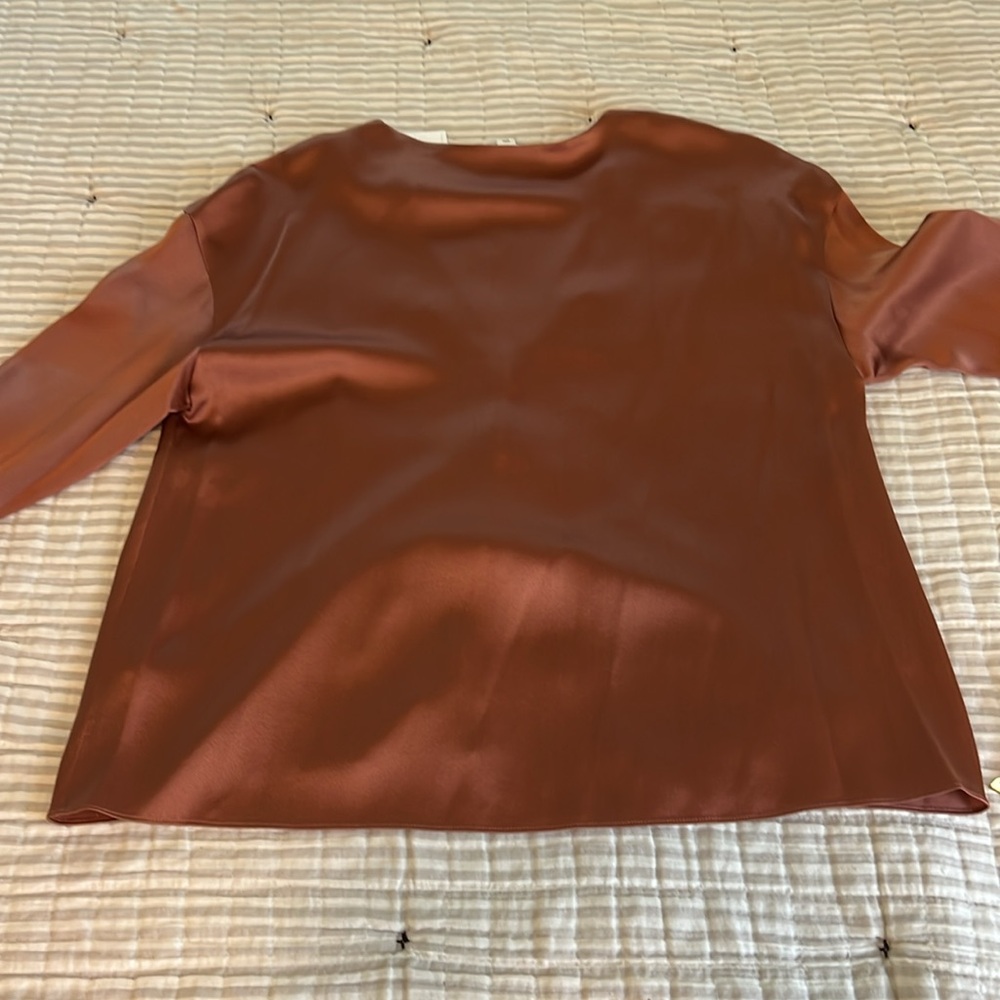 Vince terracotta silk blouse NWT - Picture 8 of 8